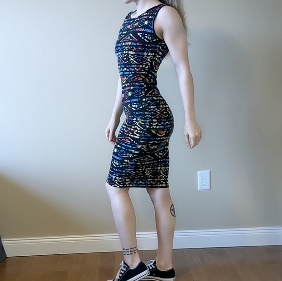 'Forever 21' Maxi Dress - Picture 3 of 8